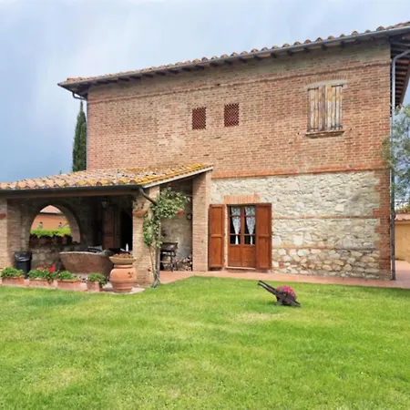 Casale Con Piscina