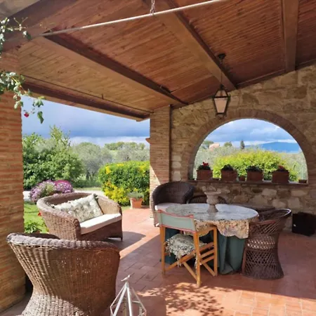 Casale Con Piscina *