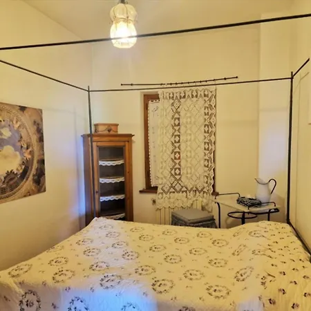 Casale Con Piscina